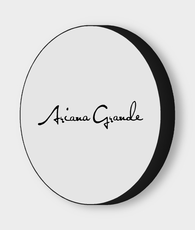 Ariana Grande LED-Leuchtschild ausgeschaltet
