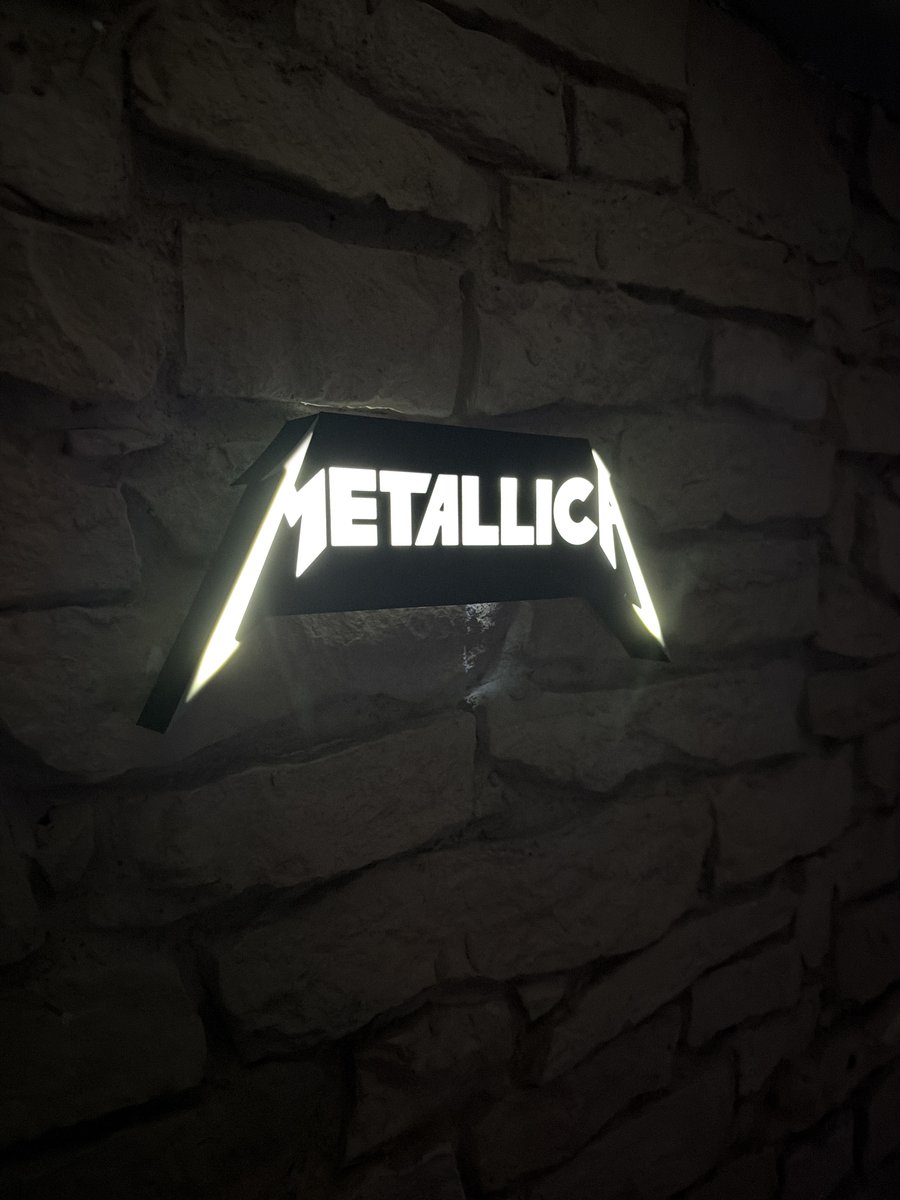 Metallica LED-Leuchtschild Wanddeko Musik-Deko Geschenk