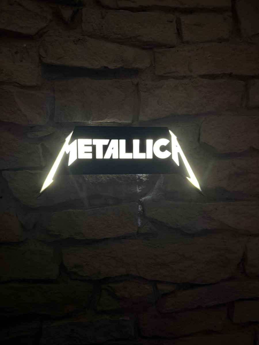 Metallica LED-Leuchtschild Wanddeko Musik-Deko Geschenk