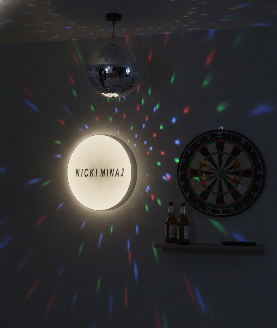 Nicki Minaj LED-Leuchtschild Wanddeko Musik-Deko Geschenk - Mockup
