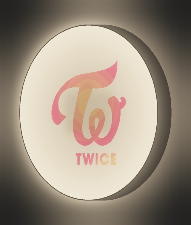 Twice LED-Leuchtschild leuchtend